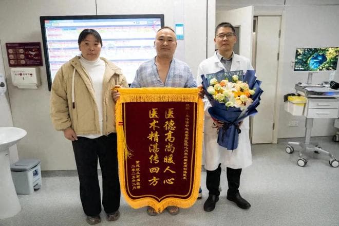 专家突破医学极限，为男子打通三根闭塞冠脉血管
