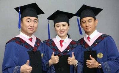 在职场突围：上班族提升学历的 5 条黄金路径