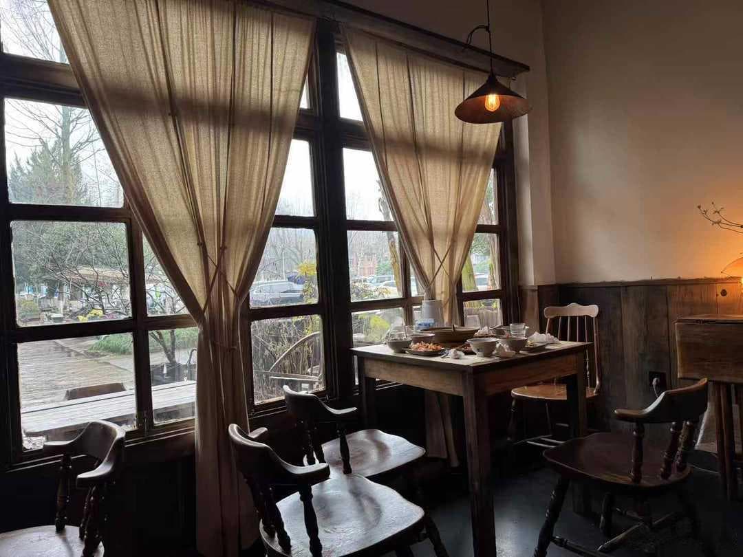 古镇探秘：历史、文化与美食之旅