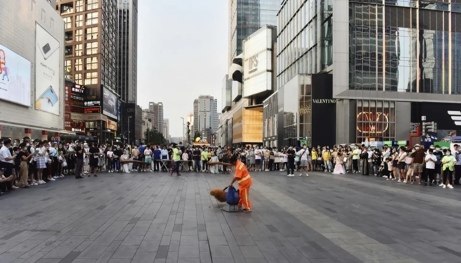 深圳疫情下的“叮咚鸡”：一个意外走红的网络热梗