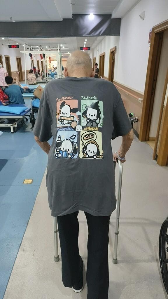 老年人摔骨折多久能走路？ 85岁老人用时2个月恢复独立步行