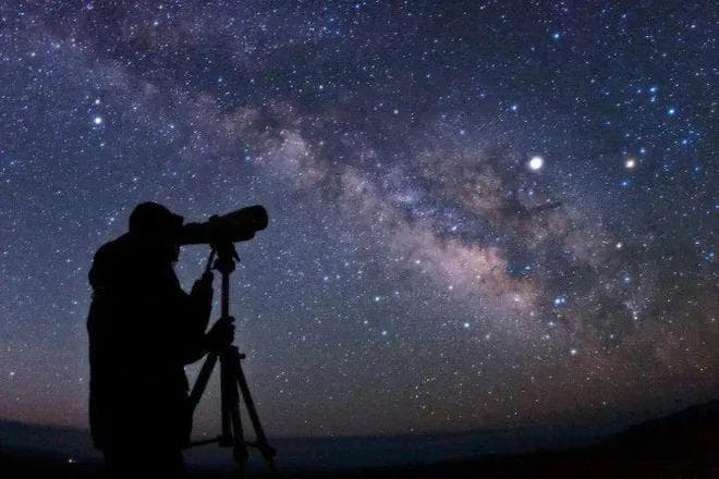宇宙有多少星系？仅可观测宇宙就最少2万亿个！