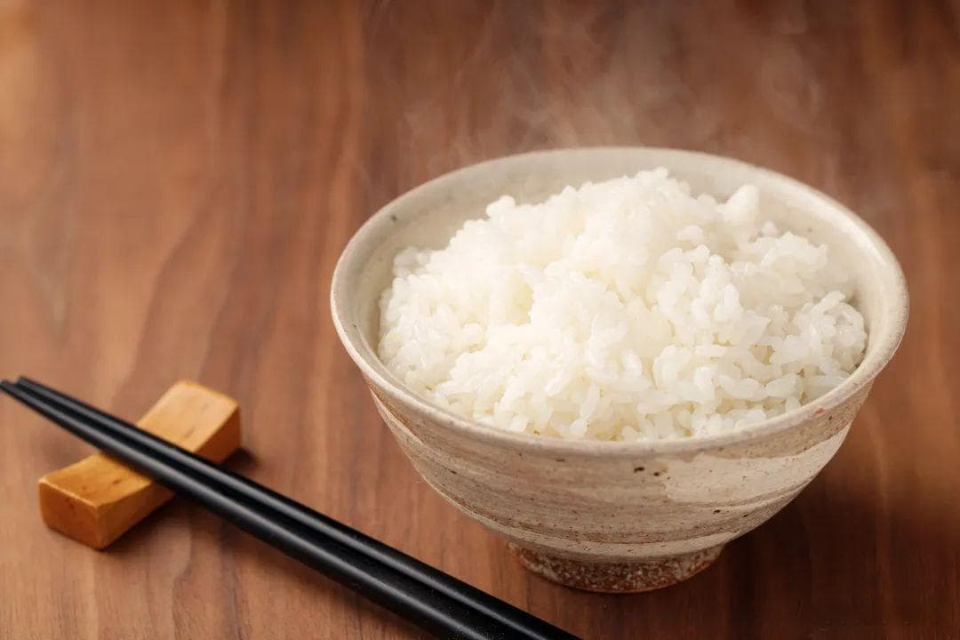 吃完饭就犯困？原因不一定是吃太饱！还可能是这4种疾病信号....