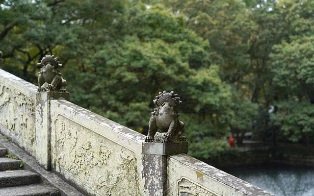 宝通寺：武汉现存最古老寺院，洪山宝塔可俯瞰市景