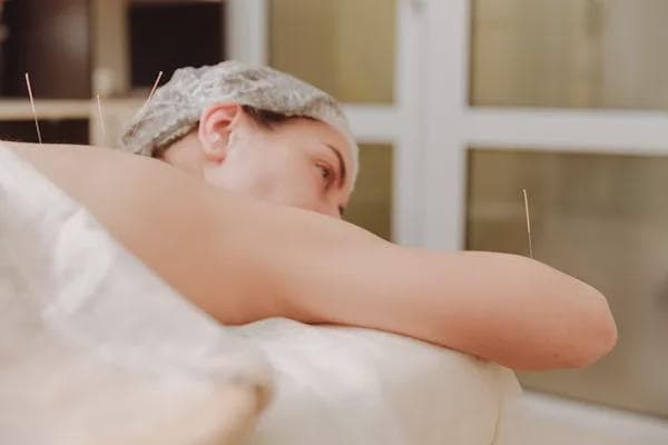 中医针灸疗法对慢性腰腿痛的长期疗效观察