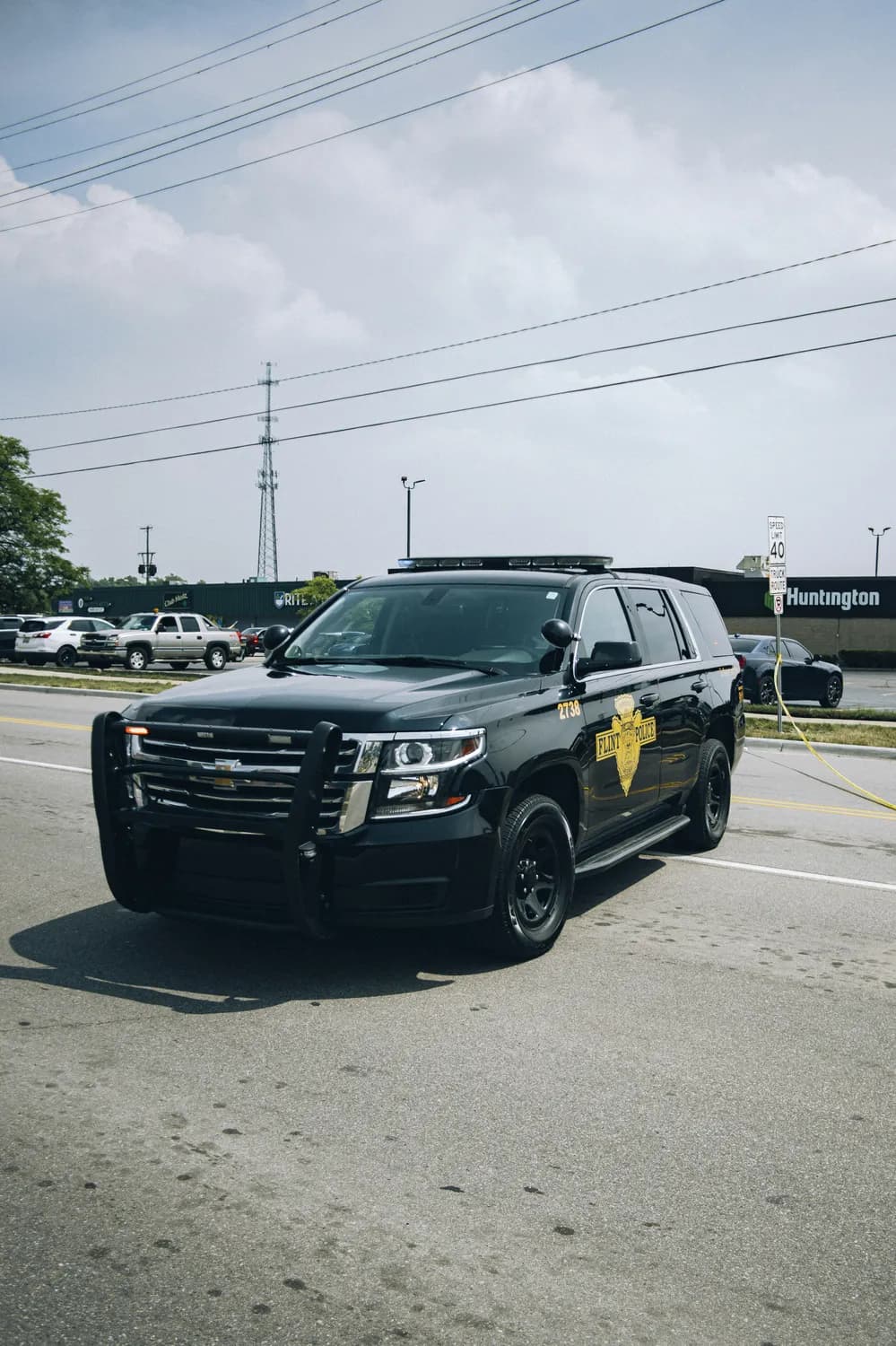 剑齿虎特警车：中国特警的霸气座驾
