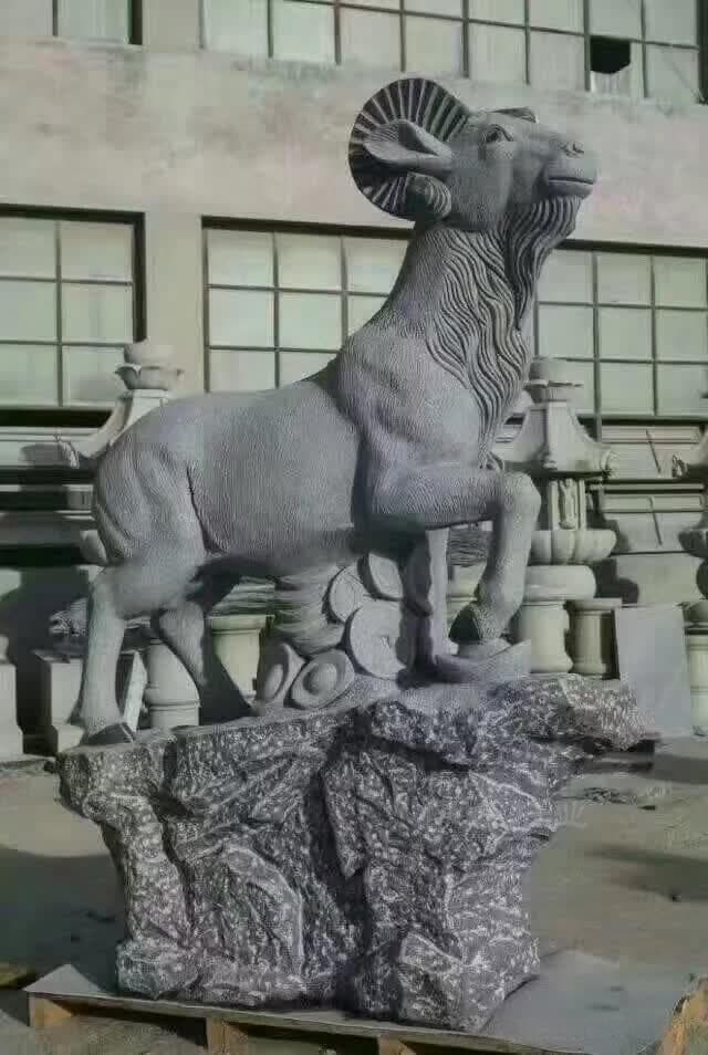 石雕十二生肖寓意解读：每个生肖的独特含义