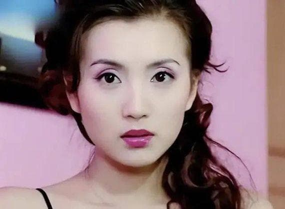 平衡事业与家庭，陈好从演员转型为大学教授