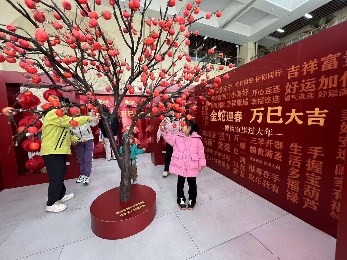 南宁市民博物馆里过大年 有年味更有文化味