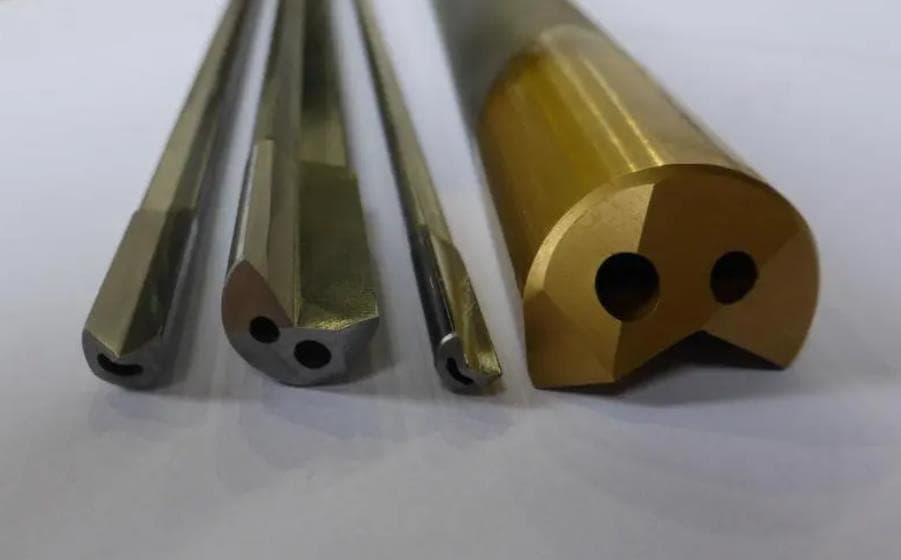 深孔加工技术研究综述及发展趋势