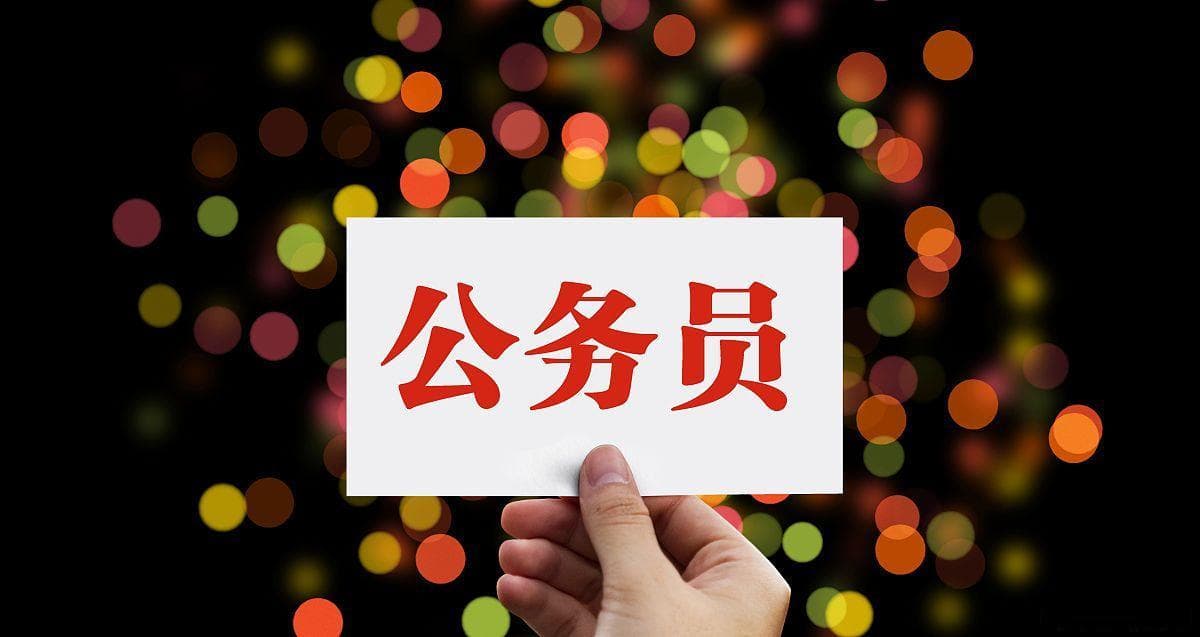 除了地方公安交警和高速交警之外，还有机场交警、铁路交警等