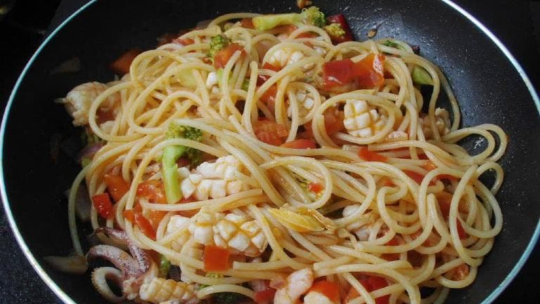 意大利面的热量：影响因素及健康食用建议