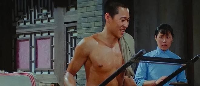 《骆驼祥子》：为什么努力生活的人，还会沦落底层