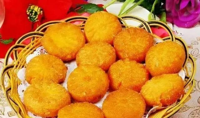 做南瓜饼时，只加糯米粉是不对的！多加这2样，南瓜饼又香又软糯