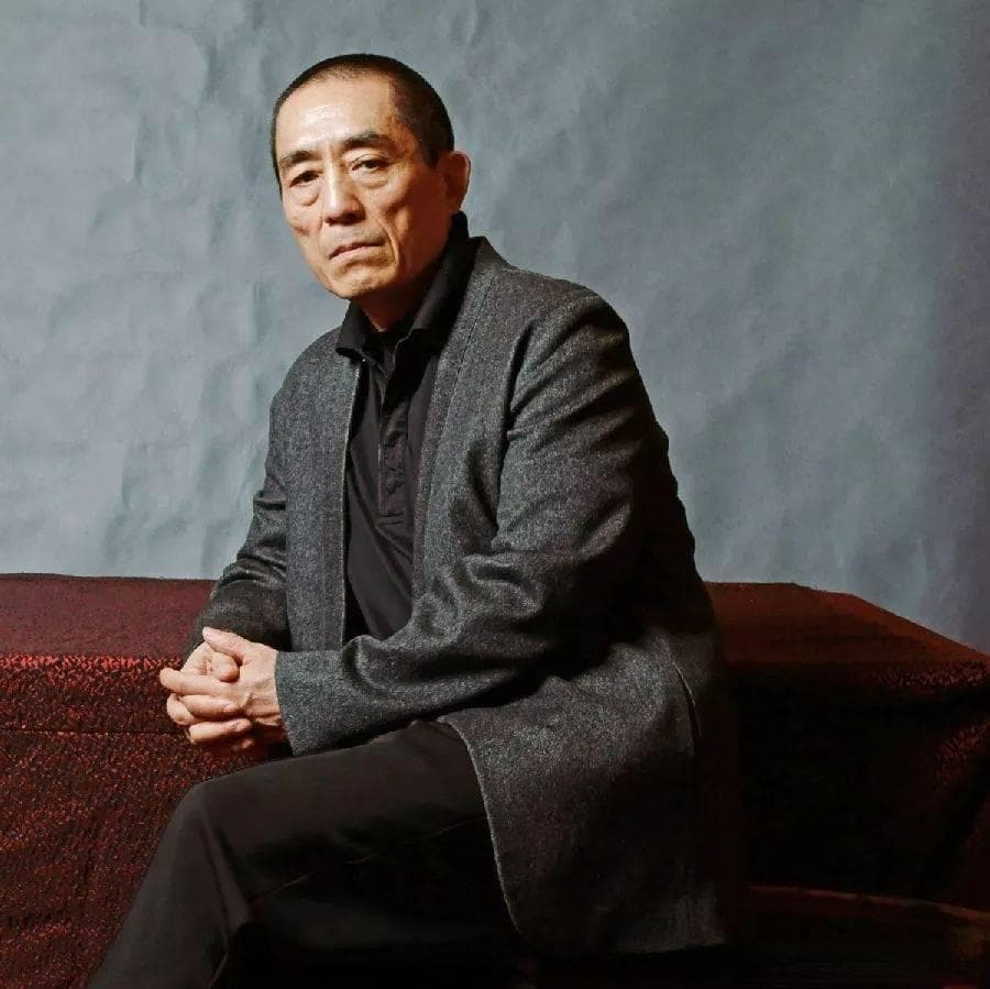 解码张艺谋电影色彩：红色的象征与视觉冲击力