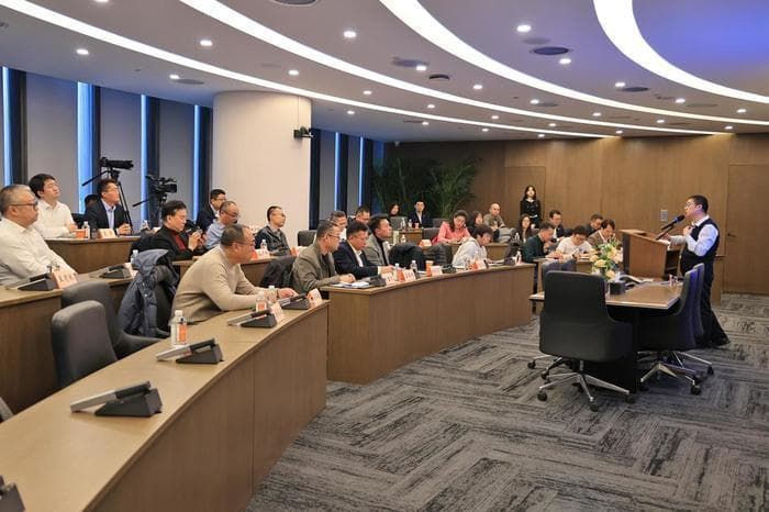 八大律师团队提供免费法律援助，“公益普法热线”在京启动