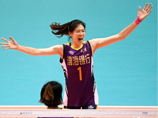 CCTV5直播！女排半决赛“金局”制，天津VS上海：李盈莹有伤