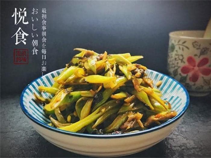 咸菜炒扁豆的做法，超简单的家常菜，健康下饭，经常食用好处多