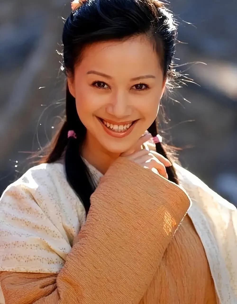 从“祝无双”到格洛瑞亚：倪虹洁的自我救赎之路