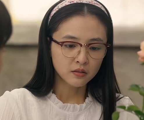 《六姊妹》何家欢：受牵连入狱命运逆转，凭实力闪婚生子赢得人生