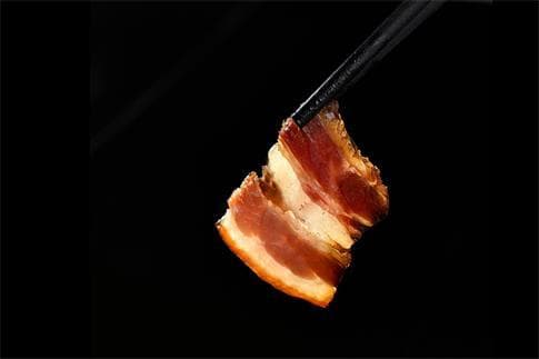 喜欢吃肥肉的人，寿命比普通人长还是短呢？多年研究告诉你真相！