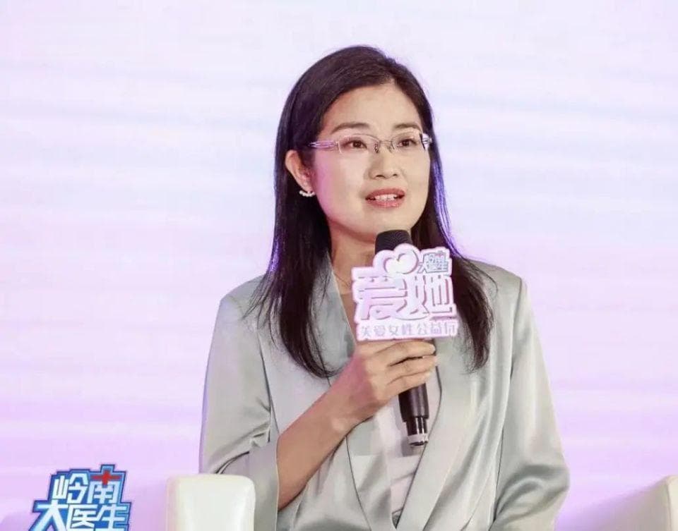 一位妇科医生开了跨性别医疗门诊