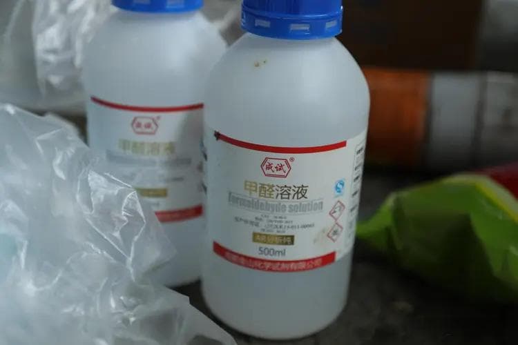 严重可能致癌，黑心商家用甲醛水浸泡牛肚被抓，已流入市场