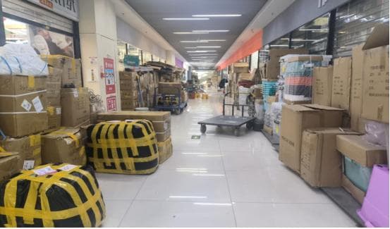 起拍价19.7亿元，郑州最大商业综合体断臂求生