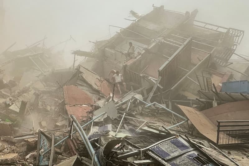 缅甸震后24小时：今年来全球最大地震的逃生故事与救援难题