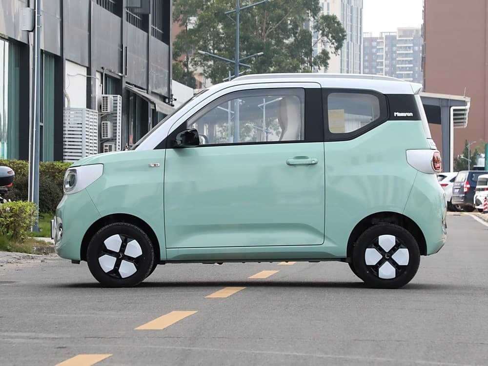2024款微型电动车大比拼：零跑T03性能全面升级