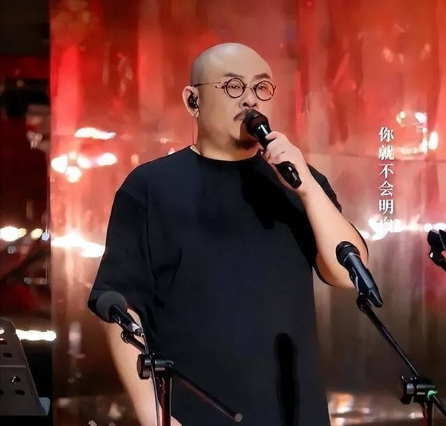 刀郎为什么再次火爆？因为他的歌总让人共情，并勾起人的青春回忆
