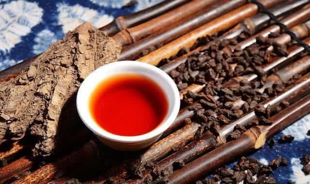 放多少茶叶泡茶才算浓茶？常喝浓茶有何危害