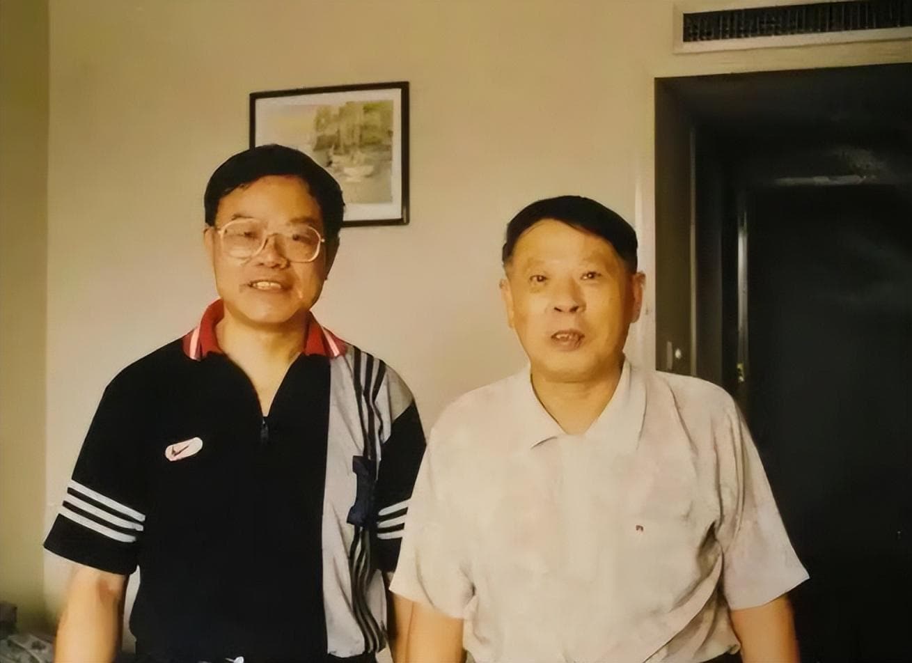 毛主席侄子贺麓成：从隐姓埋名到恢复毛姓，一位革命后代的坚守与传承