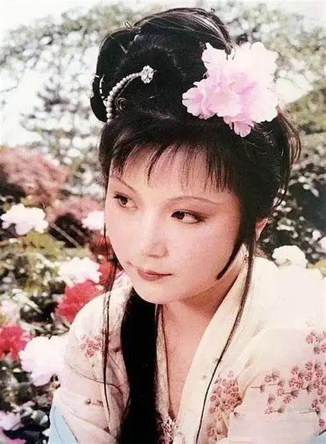 湘云系列之一：已经写了黛玉和宝钗，为什么还要写湘云？