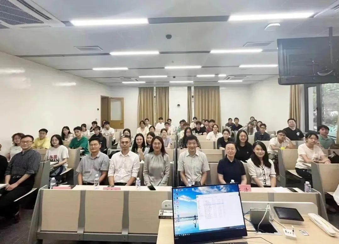 构建“人工智能+语言”微专业，这一高校打造复合型创新人才的新范式