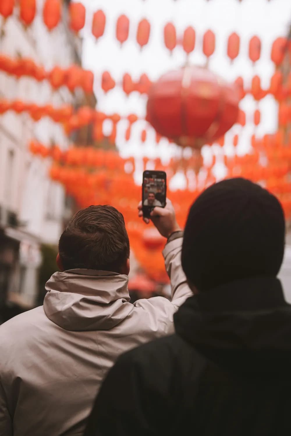 年轻人的拜年新玩法：让亲情更有温度
