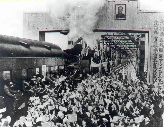 1955年，成都军区成立，区内既无野战军也无野战师，究竟为何？