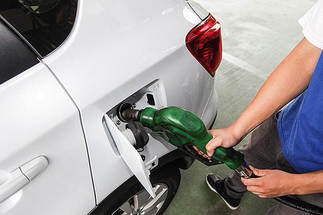 [购车指南]我适合买车吗？——谈买车、租车、搭计程车的理性选择