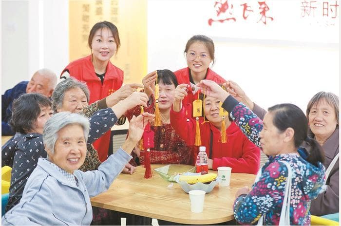 电力人的"光与热"——"燕飞来"志愿者服务队用责任与奉献绘就最美"志愿红"