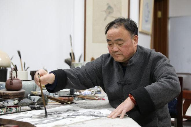 笑阳迎新年画蛇记： 画笔下的生肖新韵与人生独白
