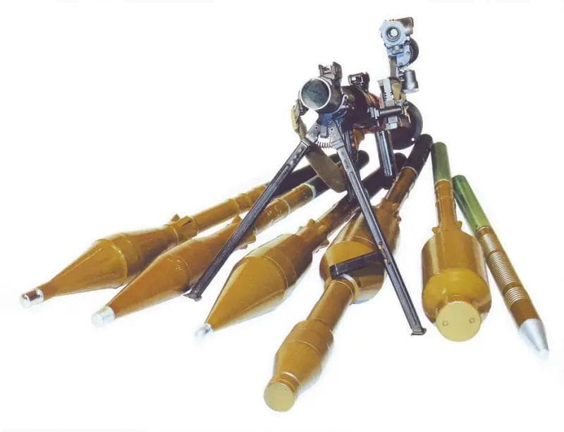 关于RPG-7手榴弹，它可以穿透近一米的钢甲
