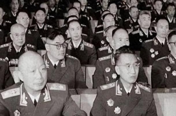 明明从江西走出的开国将军最多，为什么就是没有一名元帅和大将？