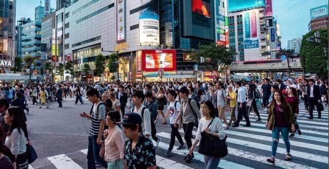 世界幸福指数排名出炉：芬兰连续七年第一，日韩中居51、52和60位