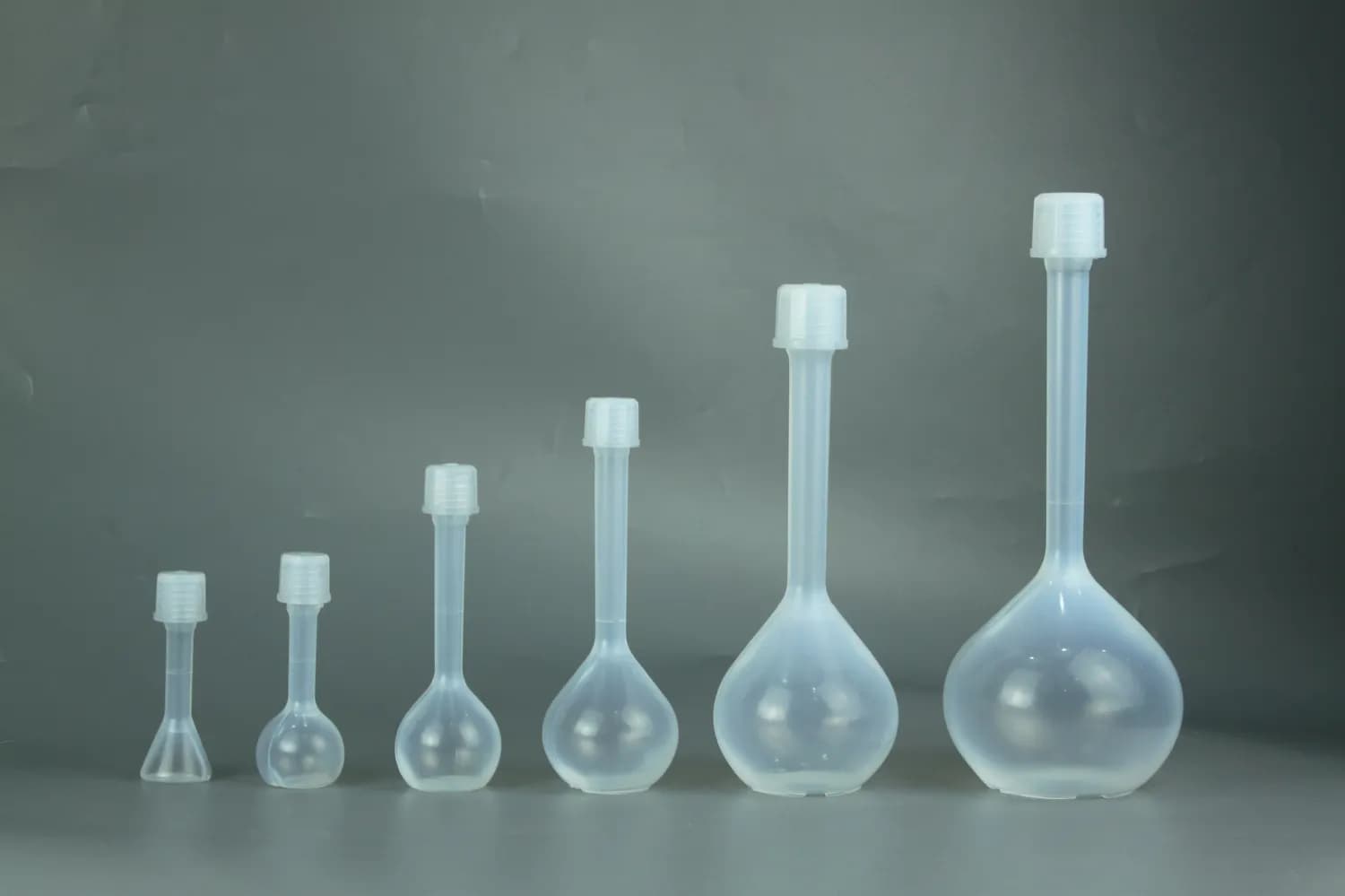 容量瓶：化学实验中精确配液的关键工具