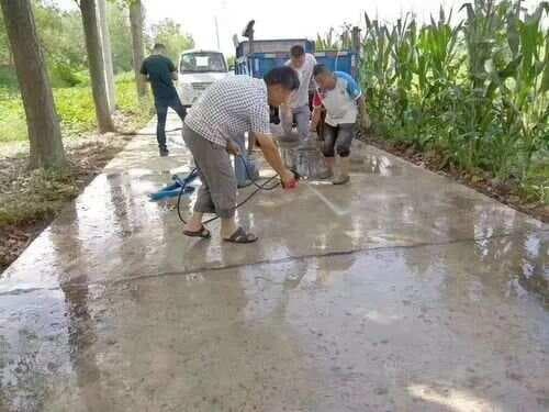 水泥地面快速修补砂浆施工指南：从清理到养护的详细步骤