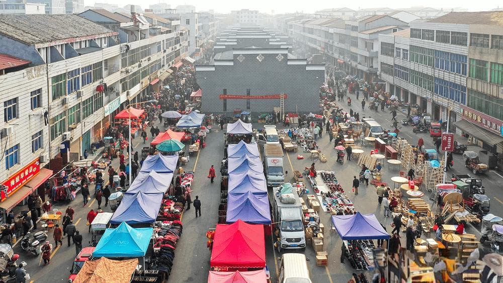 赶集习俗悄然回归，南昌市民感受独特新年氛围
