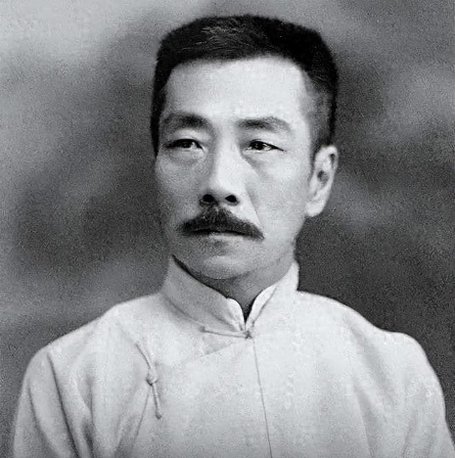 鲁迅和胡适，谁对中国的影响更大？