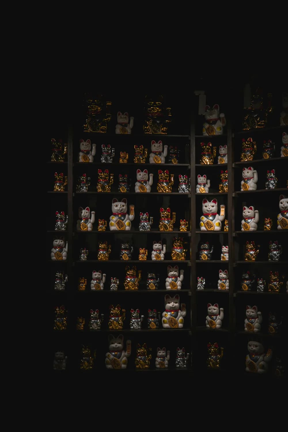 招财猫艺术展：当传统吉祥物遇上现代艺术