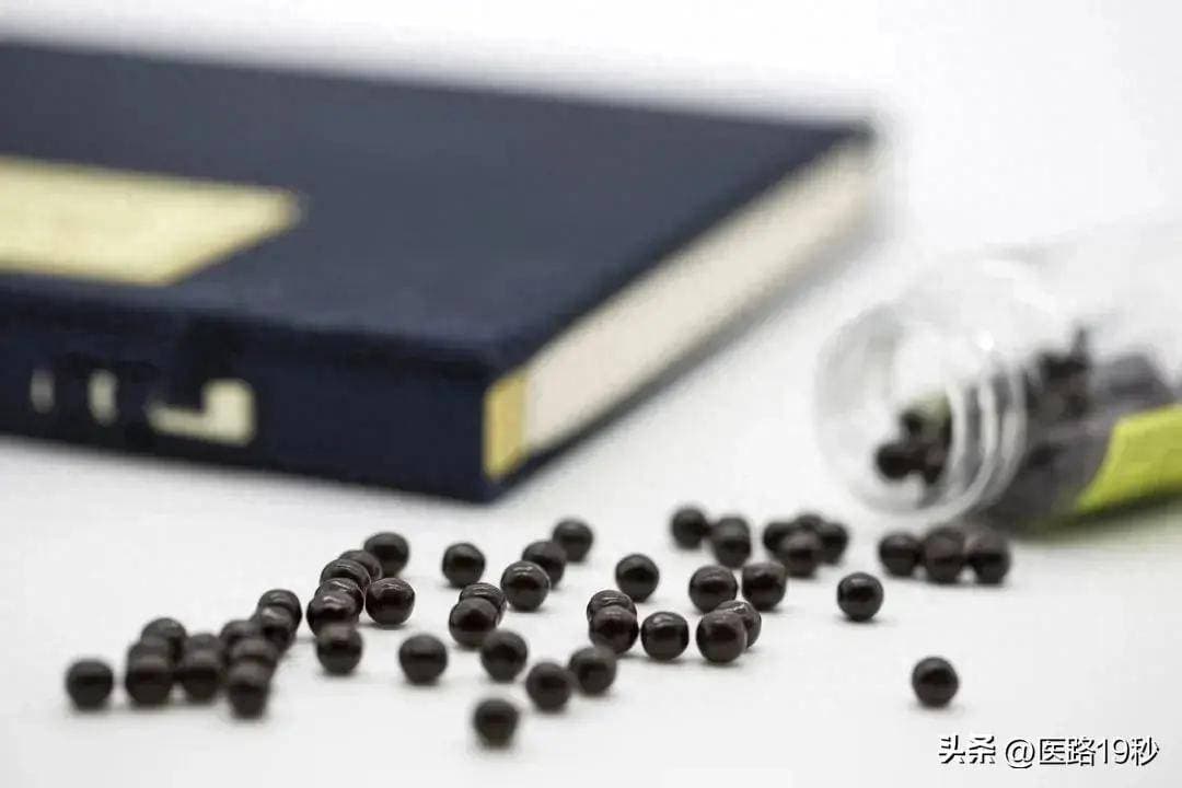甲流感染嗓子痒痒总想咳嗽？10种中成药为你缓解症状