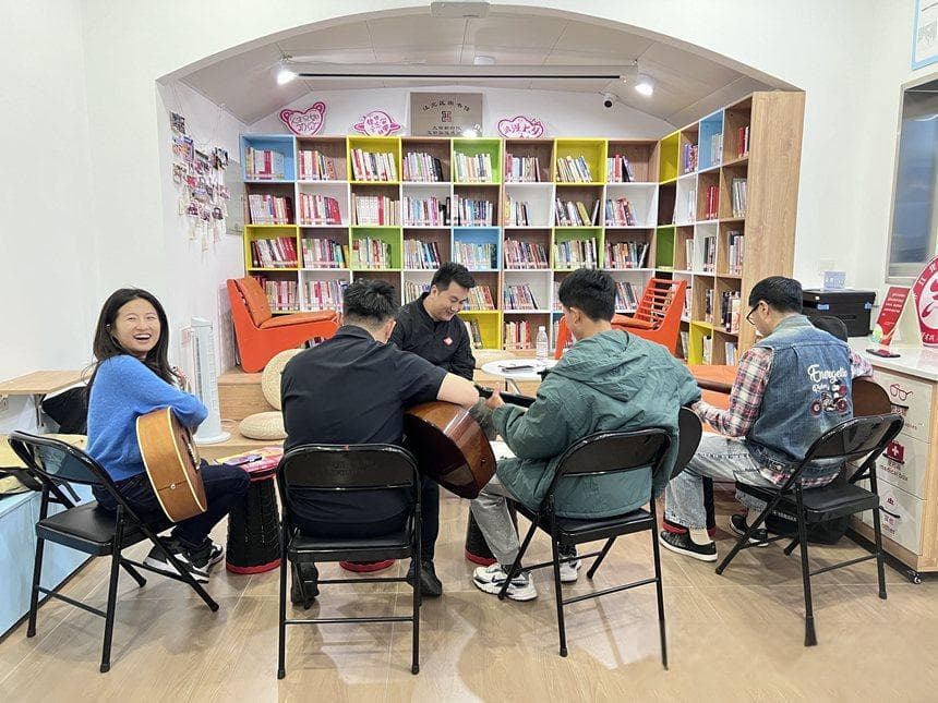 重庆：青年夜校缘何受青睐